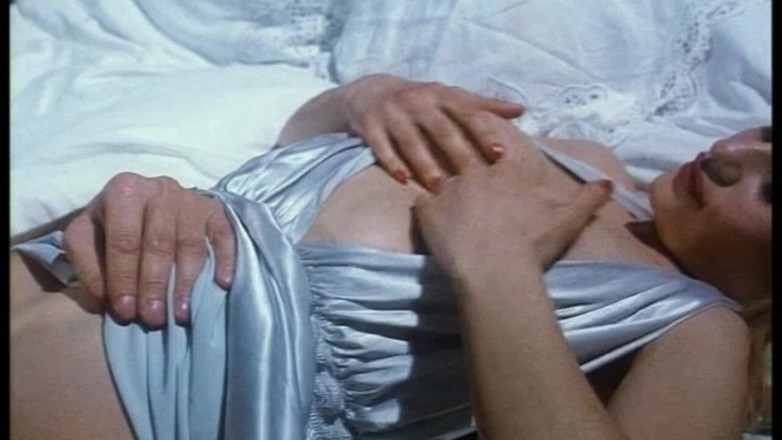 Inhonorof porn: La poupée Rossana dans une scène romantique d’une autre époque