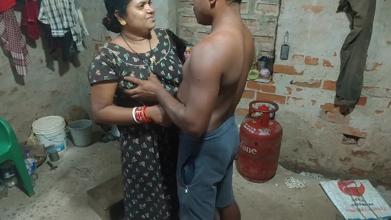 Raju Raju: किचन रूम में नग्न छोड़ दिया