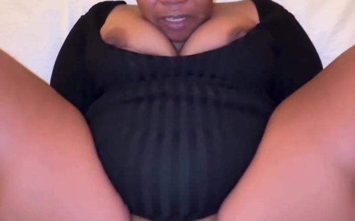Bigbootybackshotz: Hablar sucio mientras toma polla masiva en misionero