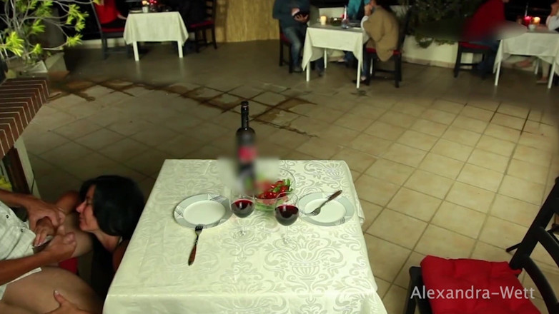 Alexandra Wett: Follia! Mi fotto in ogni posto!