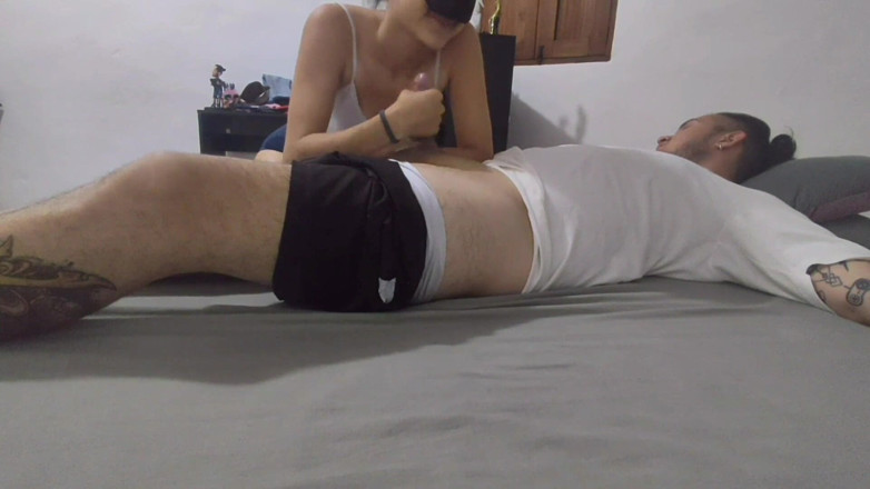 xMilfucker: กูเย็ดเพื่อนกู กลายเป็นสาวร่านตัวจริง