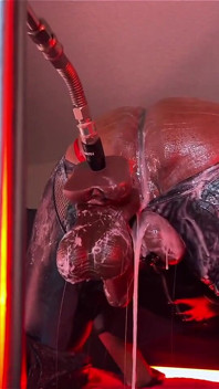 Intense Creamy Fuck on the Butt Machine - Gaping and Farting Bubbles