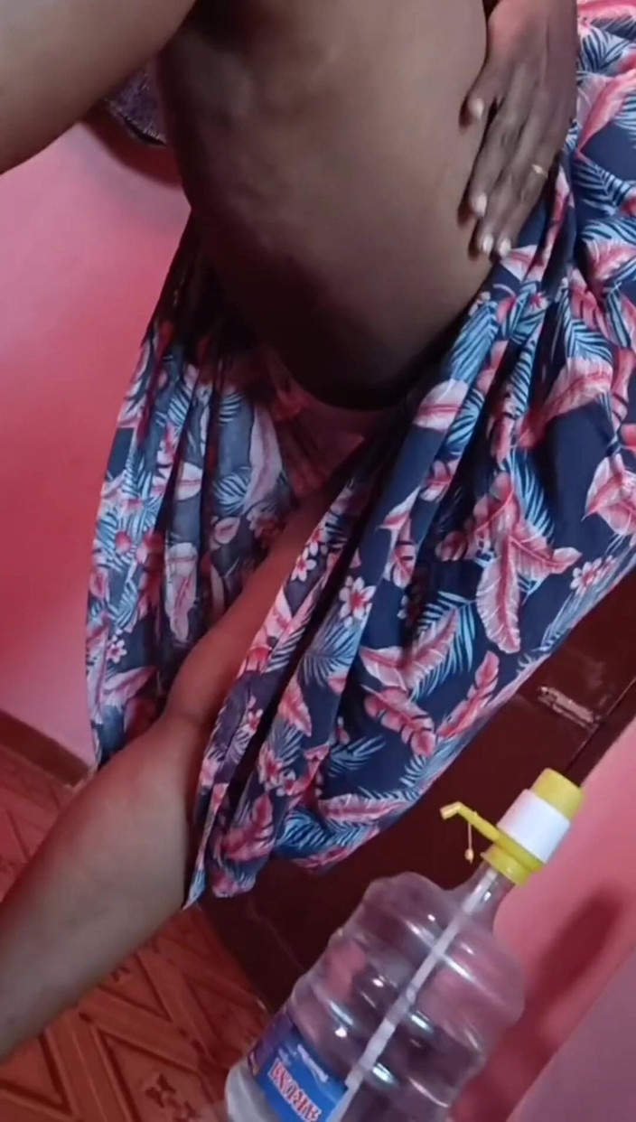 Reshmahotever: Il pompino caldo di mia moglie con me