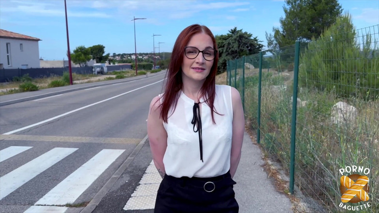 Porno Baguette: Lavyana, rossa cattiva, ha sete di sesso