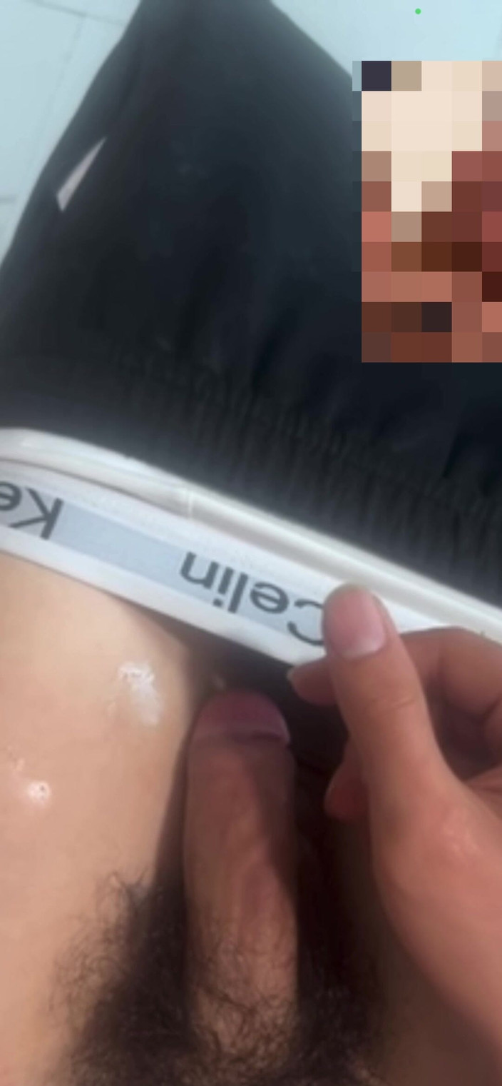 Quan Vietnam 18: 18 Year Old Straight Boy Gets Message From Stanger Then...