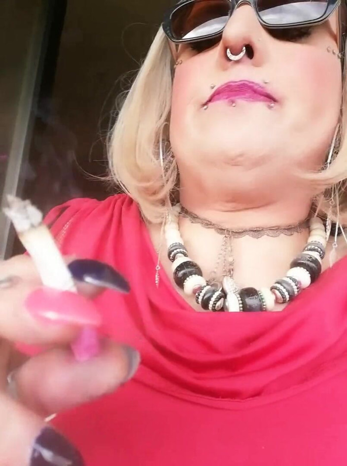 Stefanie Laveire: Blonde TS Stefanie smoking 3