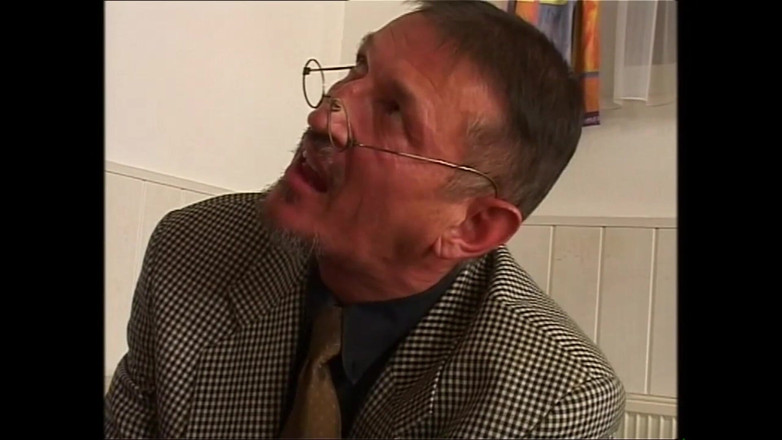 Deutschland porn: Весь мой член в горле
