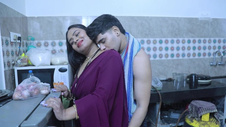 Abu: Desi Bhabhi's pussy got drained of water by brother-in-law