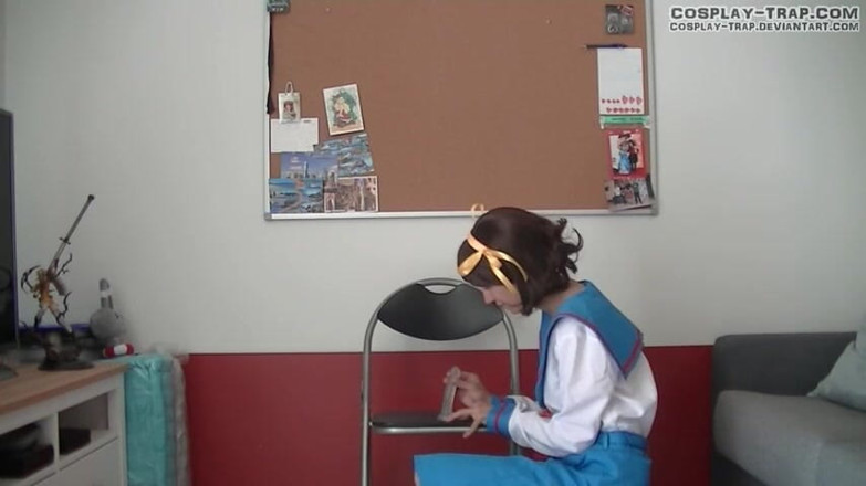 RosalinaxGirl: Косплей кроссдрессер Haruhi на стуле для удовольствия