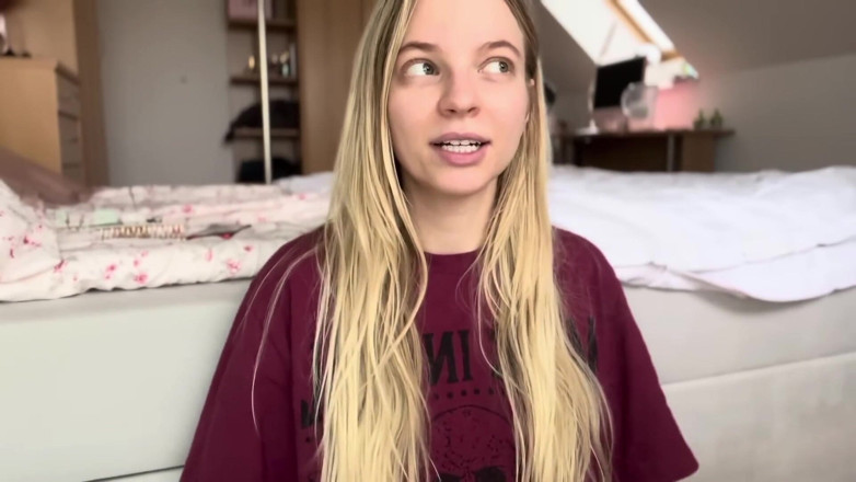 Goddess_Bella_Rae: Varför du alltid bör äta din egen c o m e