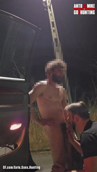 Un tip portughez păros heterosexual cu pula mare a fost confiscat pentru a obține prima lui muie homosexuală