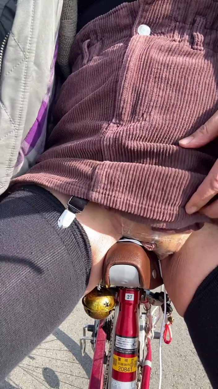 megu2002: N°125 Faire du vélo avec un tuck Partie 3 Devenir le...