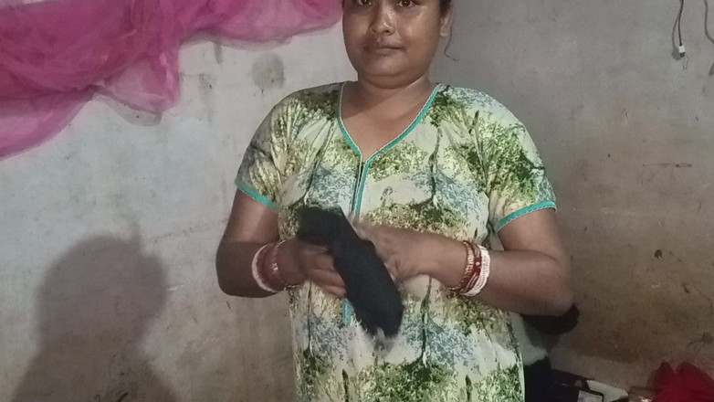 Mridulmadhu: Marido e esposa em vídeos sensuais com dshi