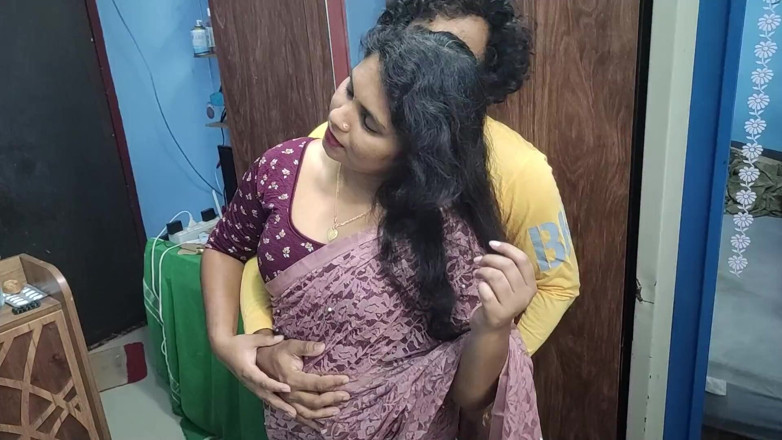 Vaigavarun45: Rimozione di vaishnavy Saree e romanticismo caldo con tette bacio...