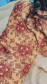 そして、ハデシで元妻と関係を持ち、義母は浮気した夫を抱いた。