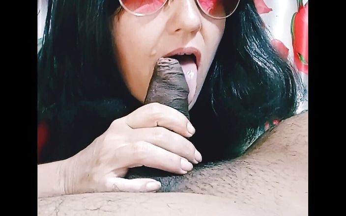 Bolly Karma: Krásný sex s dobrým obličejem