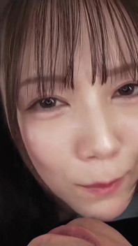 คุณจะชักว่าวให้หน้าคนสวยของเธอไหม และน้ําแตกในบทที่ 1