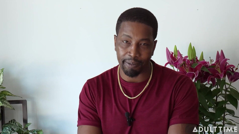 Adult Time Podcast: Isiah Maxwell Chooses a Fragrance for Every Scene! | Pornstar Interview |...