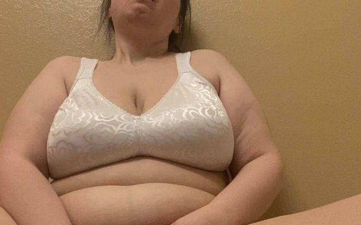 MissChrystalline: Orgasm Thwarted by Nausea