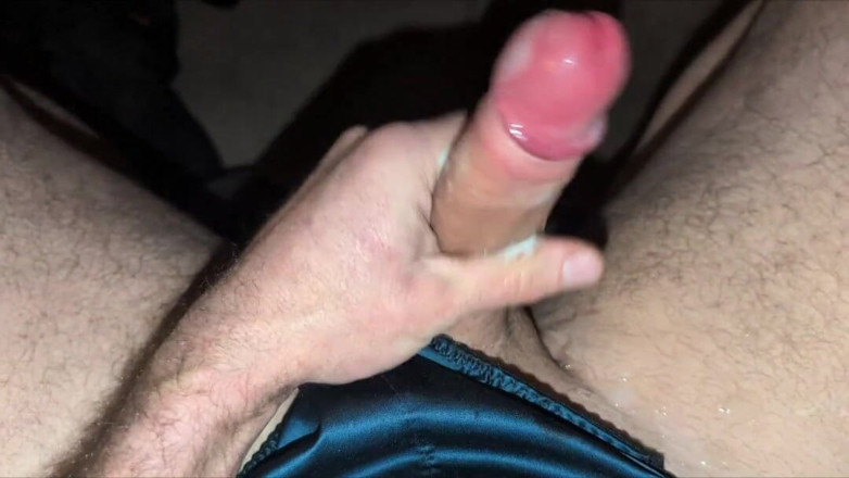 Satinv: Sperma i min favorit satinband