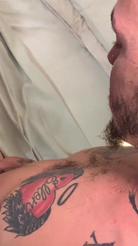 Sexy matón folla asiático agujero