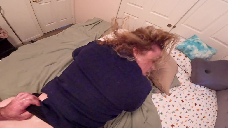 Erin Electra: 昼休みに義母のお尻を私の精液で満たす