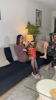 Eu tento lingerie nova na frente do Sr. Jonas, eu quero que ele me fode