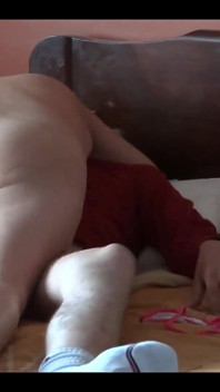 Moje žena kouří, šuká mého nejlepšího přítele a on do ní stříká