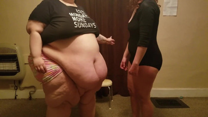 Full Weight Productions: Queen Nora & Rainbow lift, sit, and lounge