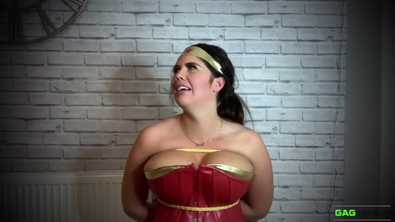Gag Attack: Terri - WW em cativeiro