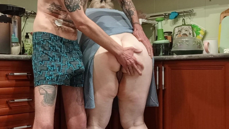 Zona901: Lanie sąsiada w dupie jebana w ustach, cipki i spermy...