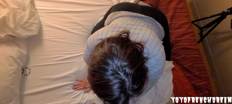 YoyoFrenchDreamPOV: Nabízí mi, abych udělala můj den práce na dálku v...