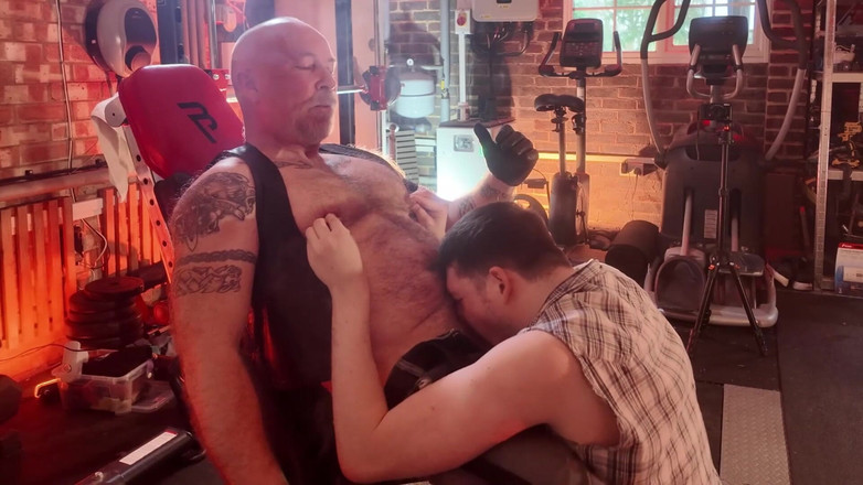 Bob Steel: Bear Stuart ve Bob Puro dumanla sikişiyor