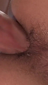 Diversão com amigos selvagens chupando pau em sexo a três