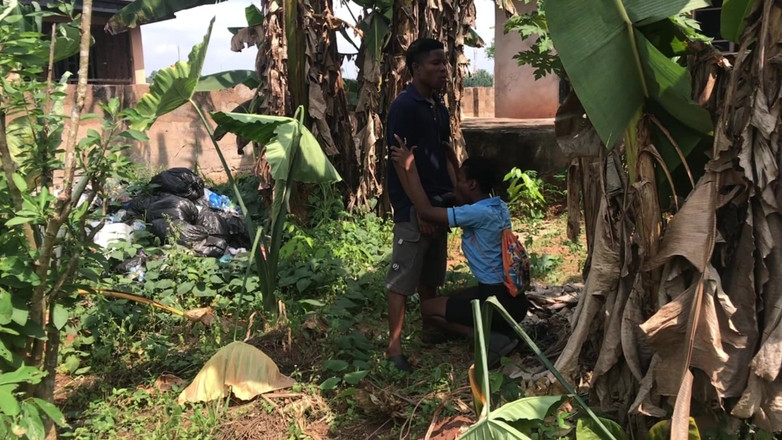 Amateur Teen Studio: Aku terlambat ke kelas, tolong entot aku daripada ngentot aku...