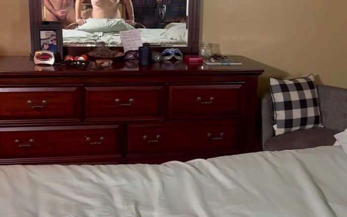 Bonewizzard69: Sexy zralá manželka Bonemaiden ví, jak potěšit svého muže