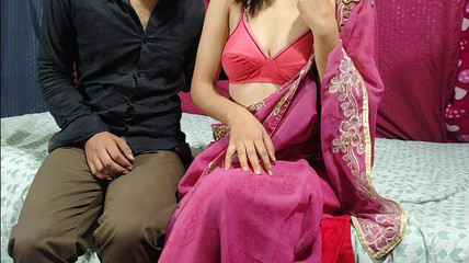 KavitaBhabhi: 我朋友的继母教我如何做爱