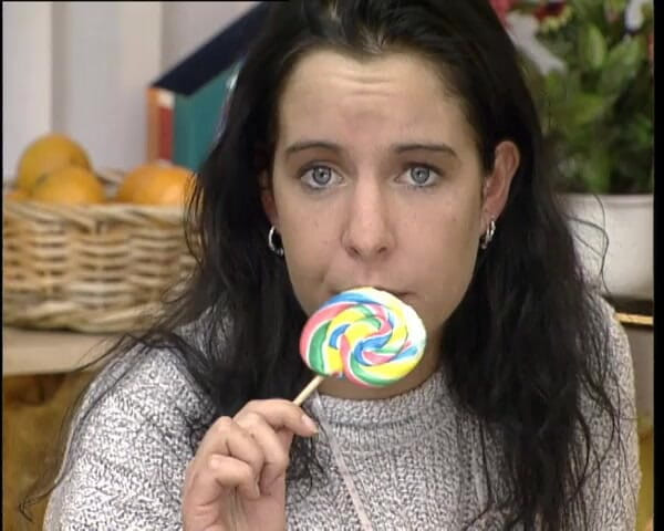 YOUR FIRST PORN: Shy Anja dengan Lollipops Soft Clip