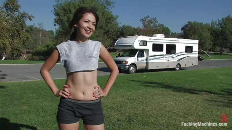 Fucking Machines by Kink: Amatuer Hottie, Coco Velvet, É Shag Stop Número 1 na Rv Roadtrip