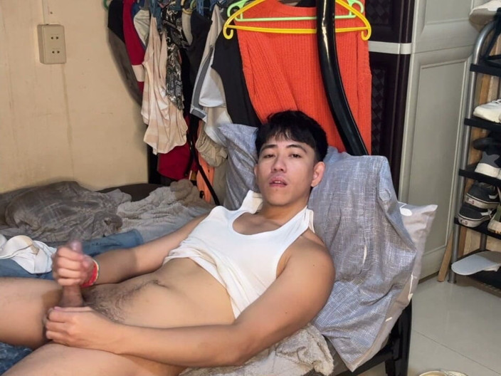 Jake7inch: Jacking off While Alone in My Room and Rainy