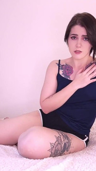 Puedo ser la mejor novia para ti, papi