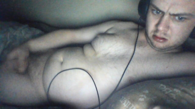 Kushalakalez: Bahagian 2 Kush menonton lucah tranny