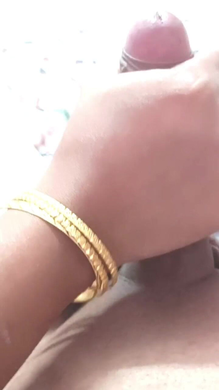 Sexysheetalofficial: Meine nachbarin hilft mir beim masturbieren