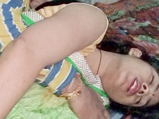 Sexy Girlfriend Girl: Morena cachonda follada duro en su coño apretado perfecto (audio hindi)