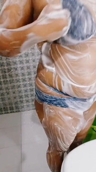 화장실에서 섹시한 인도 샤워 풀 영상