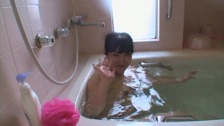 Japan Lust: Kongkek tetek dan creampie MILF Jepun yang bengkung