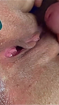 Zeer close-up dikke kut amateur Duitse milf bbw huisvrouw