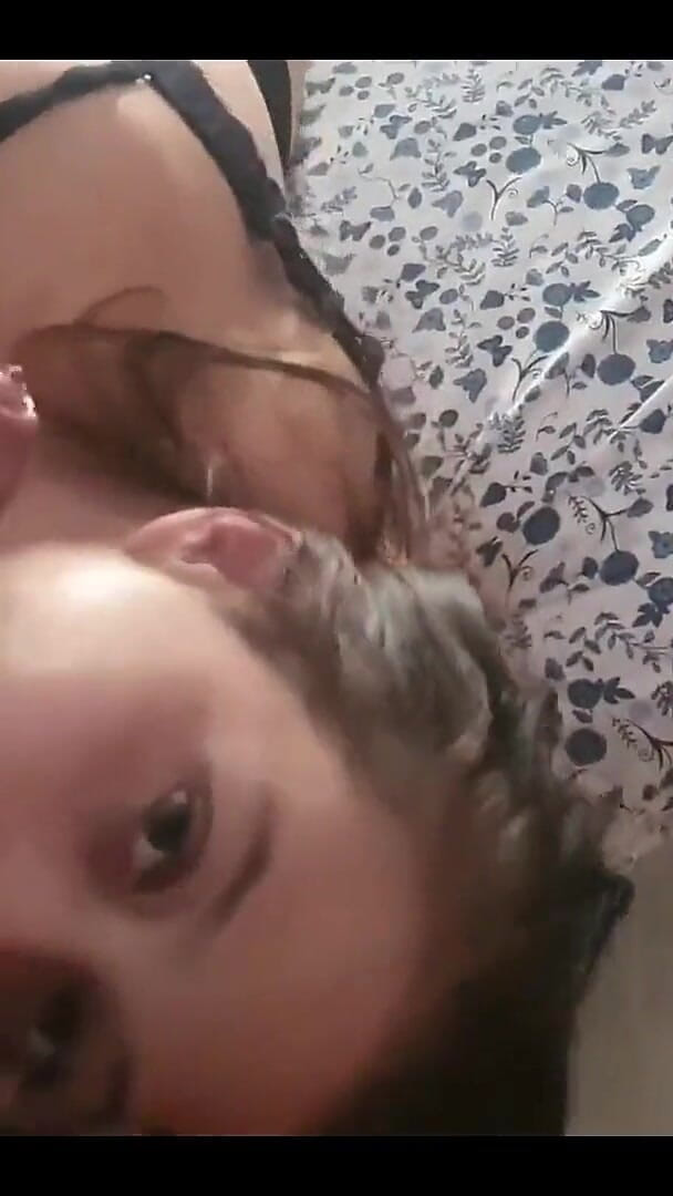 Hot MILF Sucking (Holy candy)