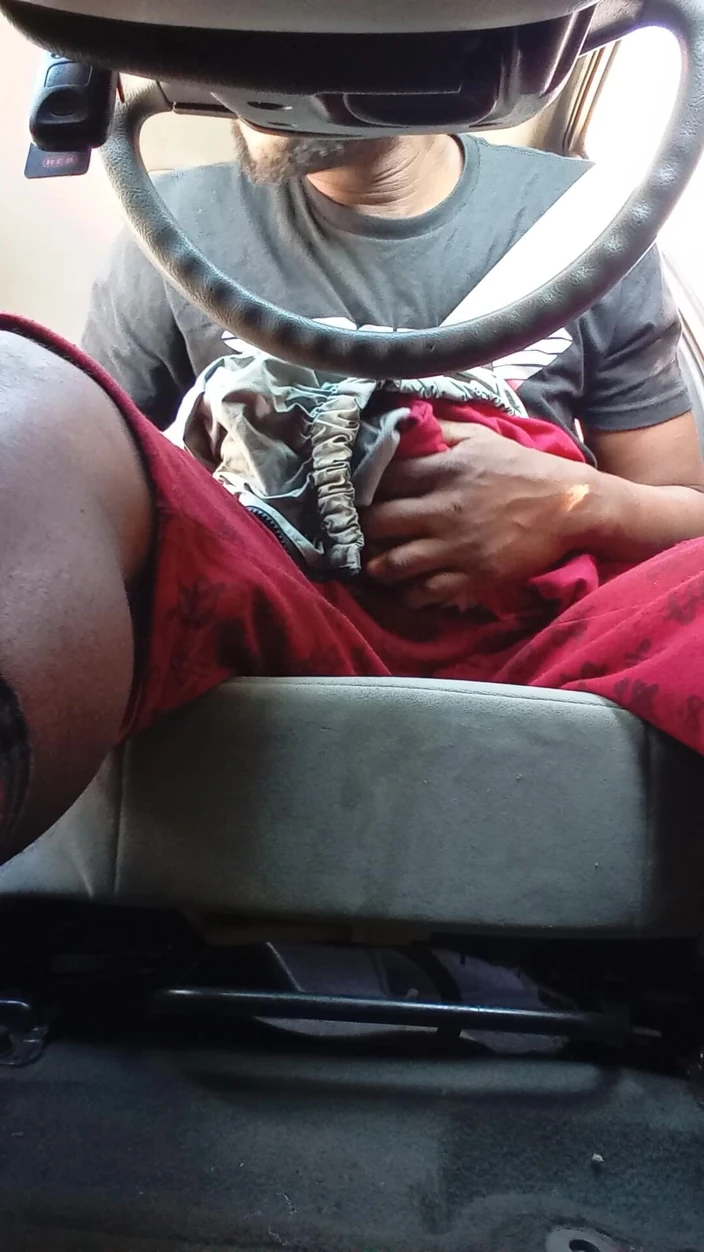 Pharoah Zeus: Je fais du bien à cette grosse bite noire dans la...
