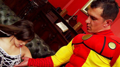 Babe Stars: Dolce ragazza fa un cazzo deepthroat prima di essere sbattuta...